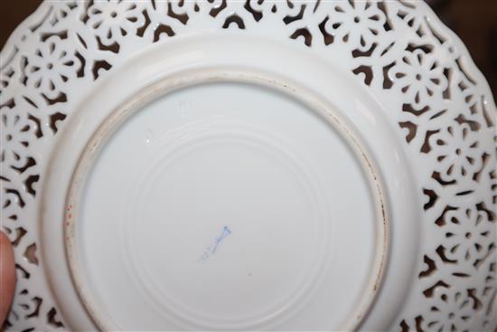 A Dresden part dessert service (faults)